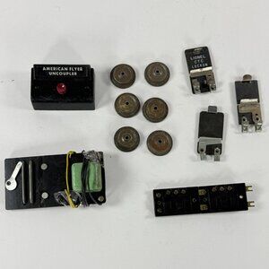 American Flyer & Lionel Model Train Connectors & 6 Uncoupler Wheels